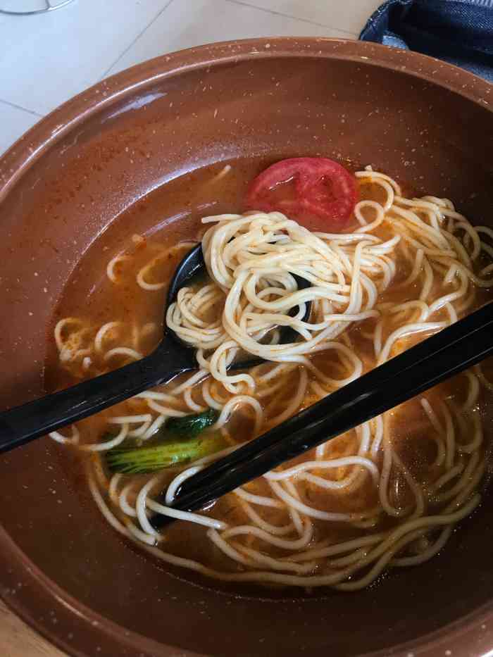 面夫(嘉禾地铁口店)-"真的不怎么滴,口味一般,量也不大,米饭也.