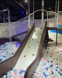 -塔塔王国·主题儿童游乐园(奥城商业广场店)