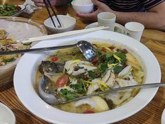 -花溪雨·森林餐厅(石基店)