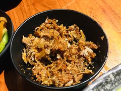 小熏鱼-红尘酒肉小馆