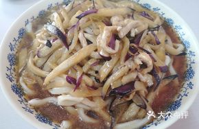 Eggplant and Pork Noodles Stir-fry