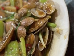 -岛中岛·海鲜大排档·万宁老字号(东澳店)