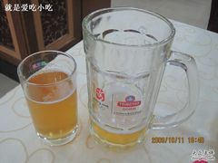 青岛原浆啤酒-海岛渔村大酒店(云霄路店)