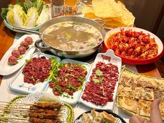 -乡土黄·鲜牛肉火锅·小龙虾(兴业街店)