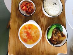 日式肥牛饭-木及咖啡