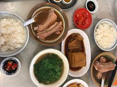 -黄亚细肉骨茶(仰光路店)