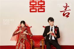-易摄影婚纱摄影工作室
