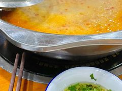 糟柏醋火锅-老何家后安粉·糟粕醋海鲜火锅(三亚湾椰梦长廊店)
