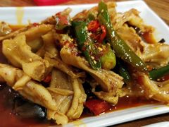 无骨鸭掌-继红顺河抄手名小吃