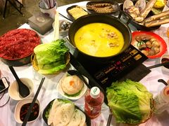 -鲜入围煮花胶鸡海鲜火锅