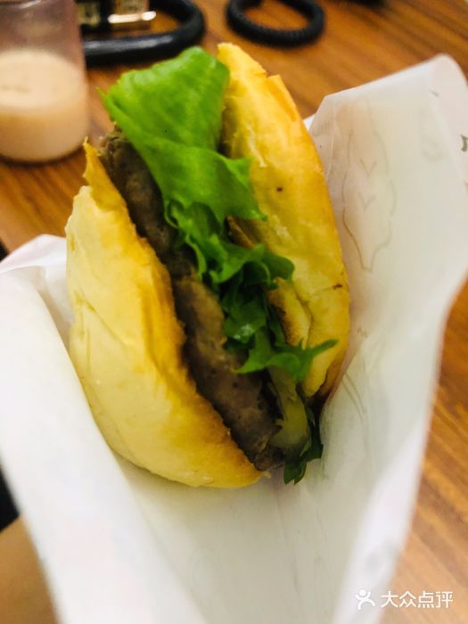 龙治汉堡(中华城店)图片