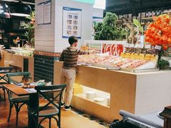 自助取餐区-亚马逊环球美食百汇(新城吾悦广场店)
