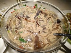 凉拌拉皮-日丰园海肠水饺·老字号大连海鲜(和平广场店)