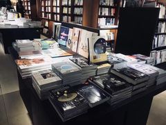 -诚品(信义店)