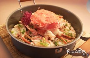 Braised Soft-Shell Crab in Clay Pot