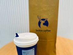 -瑞幸咖啡(长宁来福士B1层店)