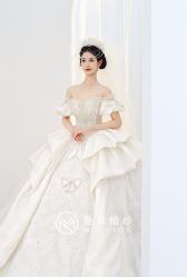 -曼青婚纱礼服馆