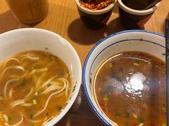 -矮子粉店1985·长沙米粉(湘春路店)