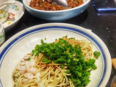 葱油三虾拌面-老头儿油爆虾·知味杭州(爱琴海购物中心)