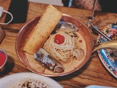 -I HOLIC艾豪丽披萨(KKone店)