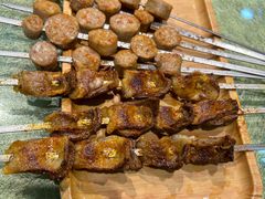 -乡村馕坑肉·烧烤·新疆菜·本地人更爱吃(阿勒泰首店)