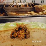 神奇的山上深夜食堂感～看见那种老摊儿就觉得高兴～而且