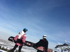 -丝绸之路山地度假区滑雪场