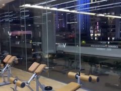-威克健身游泳(万菱汇店)