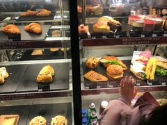 -星巴克臻选(南京金茂览秀城店)