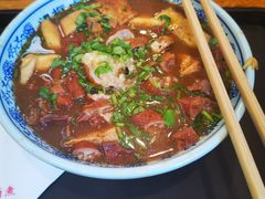 卤煮火烧-门框胡同百年卤煮(新街口店)