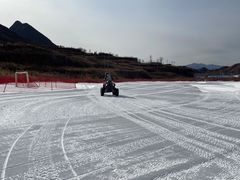 -荣盛康旅野三坡滑雪场