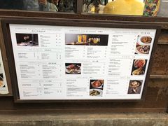 -The Coffee Academïcs(铜锣湾店)