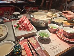 -尚尚仙·酸汤猪手·猪肚鸡火锅(华联万柳购物中心店)