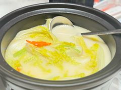 -泓历皇朝酒店(东亭店)