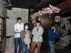 -荒岛实景沉浸密室(江汉路1店)