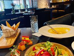 今日色拉-C&R西班牙餐厅