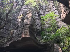 -梭布垭石林景区