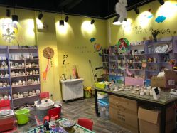 -泥娃娃DIY陶吧(易生活购物公园店)