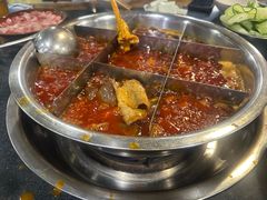 -邓莽子老火锅(中兴路总店)