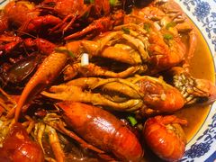 -琥珀老六龙虾(四里河店)