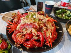 -巴厘龙虾·榜首油焖大虾(音乐学院·沿江酒馆店)