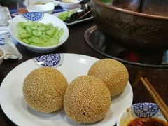 麻圆-楼外楼大刀肉传统火锅居(幸福街店)