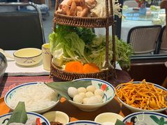 -刘姐啤酒鱼民族演艺餐厅(西街总店)