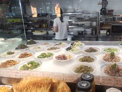 -鱼窝棚柴火铁锅炖(富山屯店)