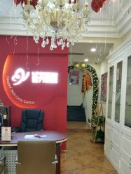 -苗方清颜专业祛痘·皮肤管理