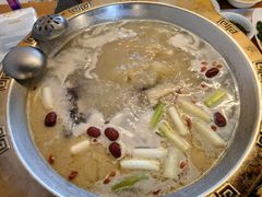 -颜氏双江清水鱼一养身火锅(磁器口店)