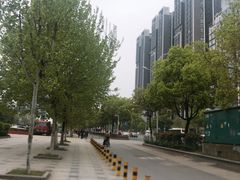 -董厨煨汤馆(车站路店)