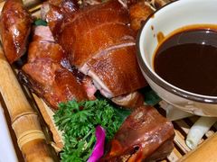 -老滇山寨•云南特色菜•地方菜•民族风情歌舞表演(金碧店)