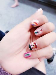 -手牵手美甲