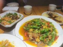 -大众跷脚牛肉馆·非遗传承单位(峨眉山店)